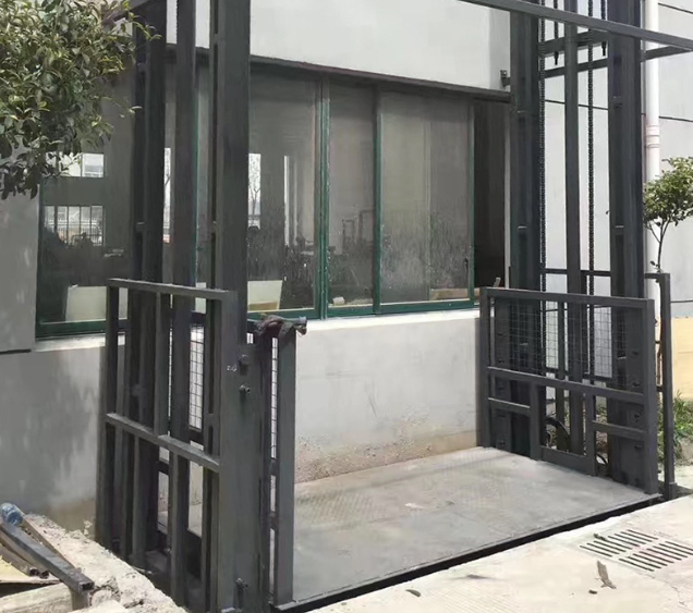 湖里导轨式施工升降机助力民生工程提速增效